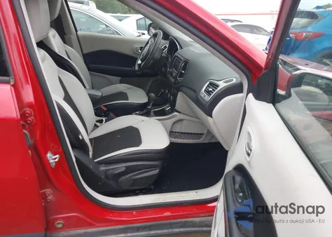 2018 Jeep Compass Sun And Wheel Fwd z USA, uszkodzony, nr VIN 3C4NJCBB9JT461897